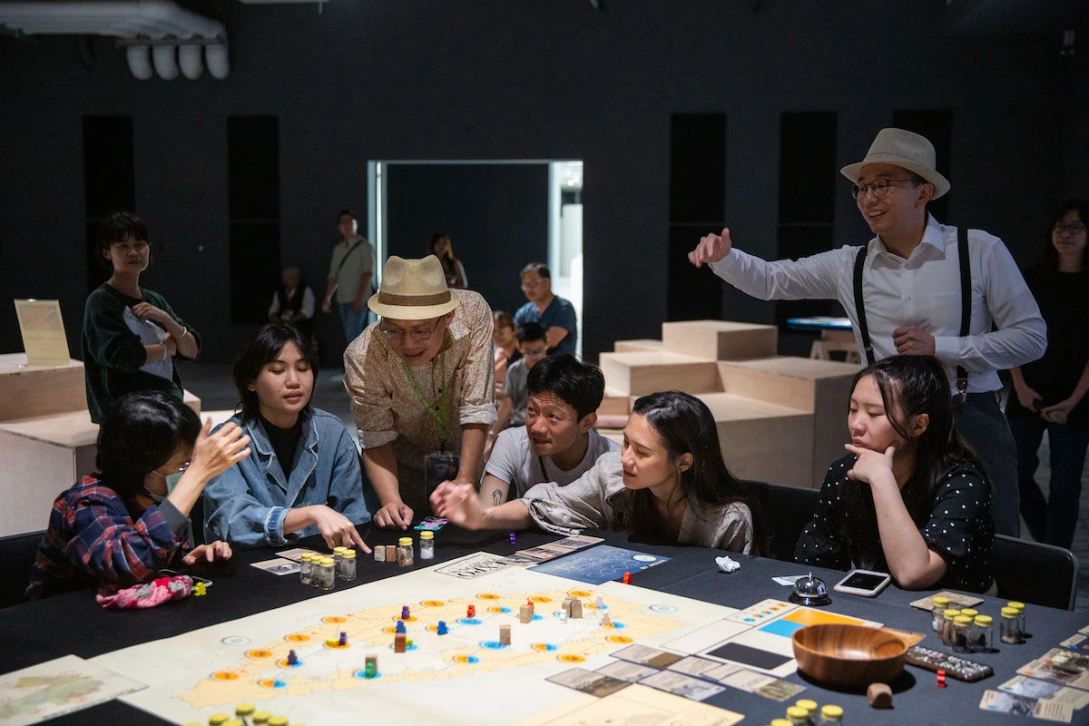 點擊觀看大圖-「共域」之一:「群島之海」,島嶼b:《南方宇宙:一個博覽會提案》(鄭文琦、吳其育),圖像由臺北市立美術館提供 「共域」之一:「群島之海」,島嶼b:《南方宇宙:一個博覽會提案》(鄭文琦、吳其育),圖像由臺北市立美術館提供-圖片