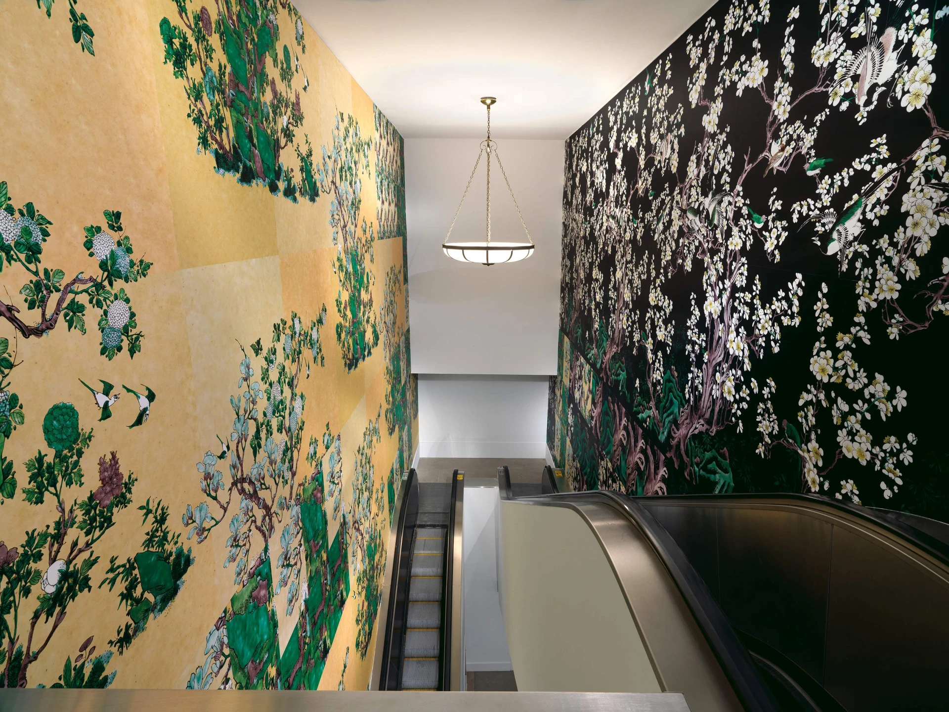 林明弘大都會藝術博物館現地創作〈Pentachrome〉展出現場，2022年8月15日起。圖片提供：大都會藝術博物館，攝影：Paul Lachenauer-圖片