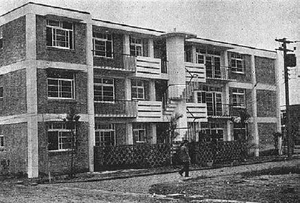 【圖9】1961年台北市示範住宅展覽公寓背面圖（資料來源：臺灣省政府建設廳公共工程局，1961）-圖片