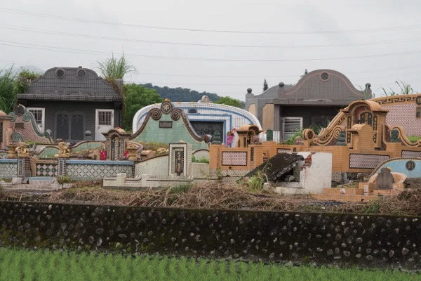 圖5 冬山鄉冬山河上游第四公墓。（筆者拍 攝，2023）-圖片