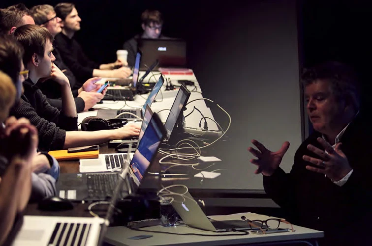 GRAME研究主任揚．奧爾拉瑞帶領「Faust」程式軟體工作坊 ©GRAME-圖片