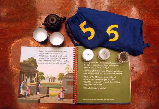 背包「在中國的一場冒險」中，亦針對中國飲茶文化做活動設計，參與者在此須發揮想像力，聞香之際，體驗中國文化的精髓。©戴映萱-圖片