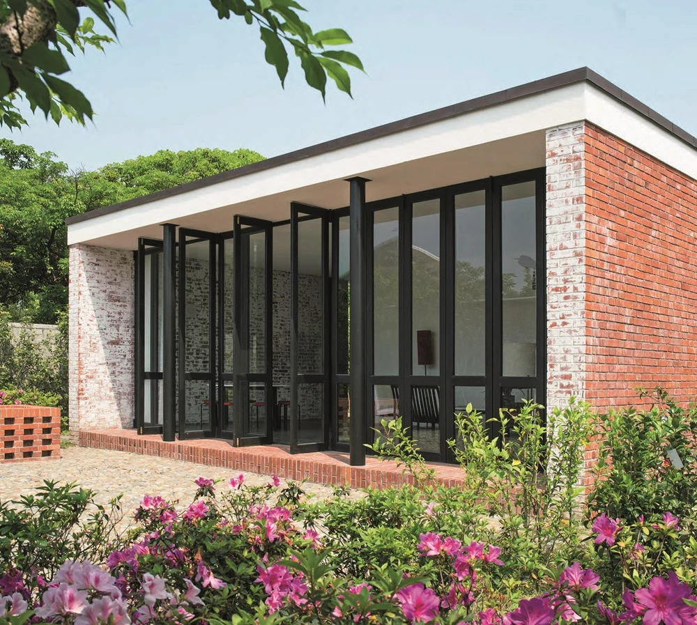 點擊觀看大圖-王大閎建築劇場,南面,2018。©台北市立美術館 王大閎建築劇場,南面,2018。©台北市立美術館-圖片