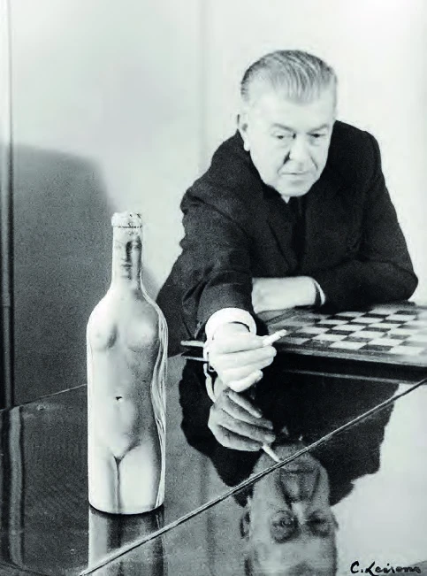 點擊觀看大圖-查爾斯.雷倫斯:賀內.馬格利特,1959,Collection of the Musée de la Photographie de Charleroi。 查爾斯.雷倫斯:賀內.馬格利特,1959,Collection of the Musée de la Photographie de Charleroi。-圖片