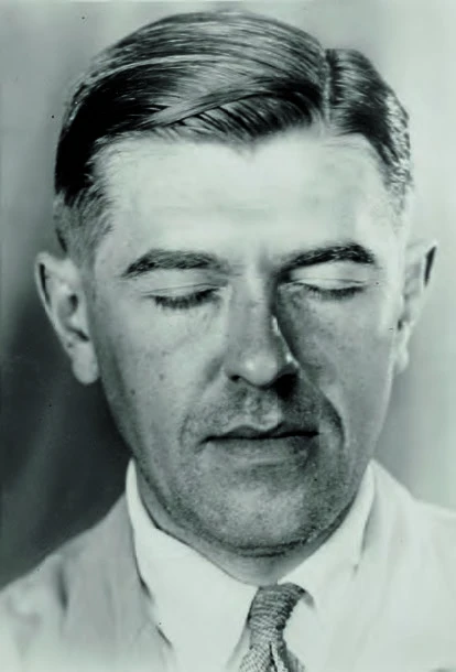 點擊觀看大圖-賀內.馬格利特,1928,Collection Charly Herscovici, Europe。 賀內.馬格利特,1928,Collection Charly Herscovici, Europe。-圖片