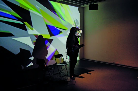 2009年《手藝孱弱》於「超響」演出；王世邦攝影。-圖片