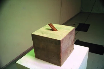 點擊觀看大圖-徐瑞憲,《方向》,1995,馬達、裝置、複合媒材。©徐瑞憲 徐瑞憲,《方向》,1995,馬達、裝置、複合媒材。©徐瑞憲-圖片