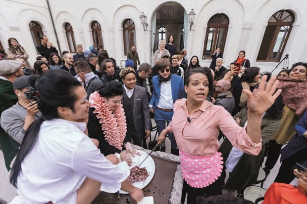 威尼斯雙年展台灣館「3x3x6」公共活動「電子規訓之失能：性別與性異議者討論會」於義大利威尼斯聖塞沃羅精神病學博物館舉行-圖片