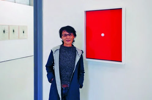 點擊觀看大圖-陳慧嶠於倫敦藝術大學「版藝新象」展出現場,2018。 陳慧嶠於倫敦藝術大學「版藝新象」展出現場,2018。-圖片