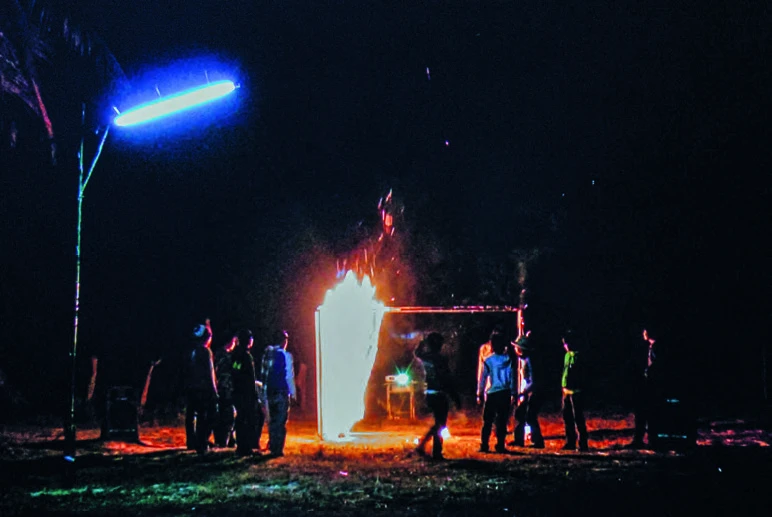 阿比查邦．韋拉斯塔古，《納布亞魅影》，2009，單頻道錄像。-圖片