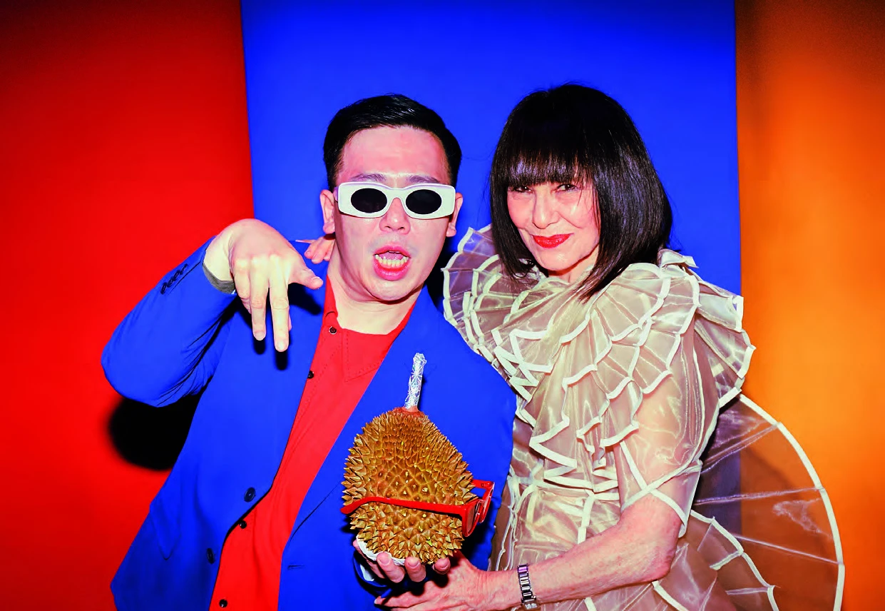 FAMEME與RoseLee Goldberg在「Performa 19」藝術家派對；張昱苹攝影，余政達、臺北市立美術館提供。-圖片