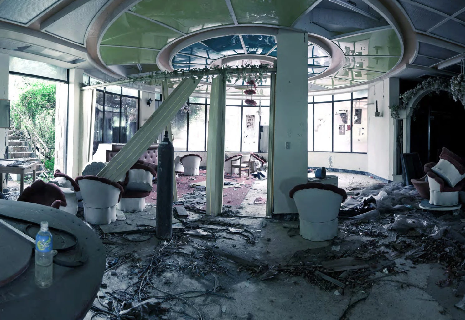 袁廣鳴，《新天地》（局部），2011，數位攝影，66.9×300cm。-圖片