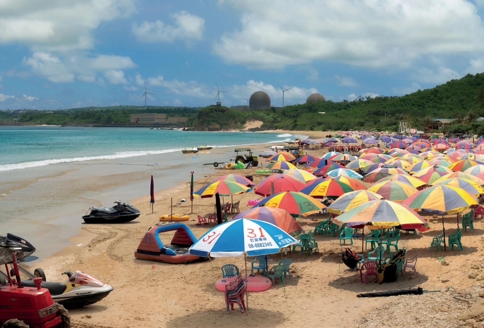 袁廣鳴，《能量的風景—靜態》，2014，數位攝影，150×220cm。-圖片