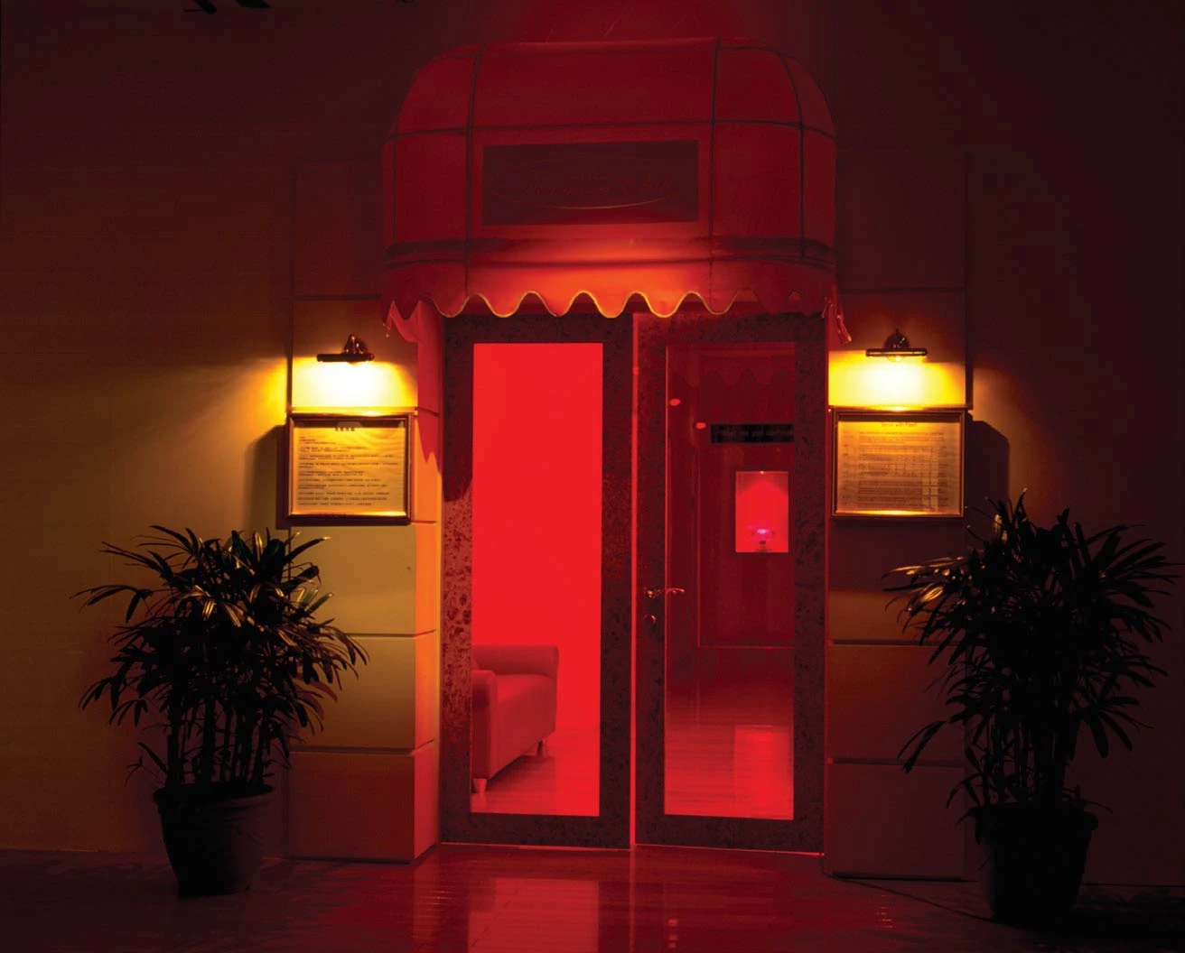 《寶島賓館》，1998，北美館「台北雙年展」展出現場 ©吳瑪悧提供-圖片