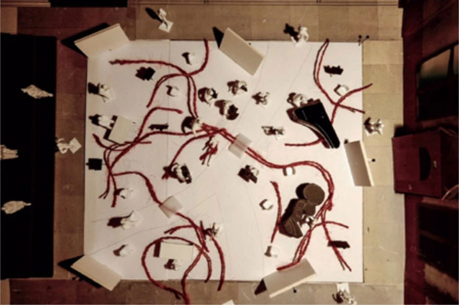 塩田千春設計之《alif:: 一分為二的牆》模型；Photo: Folkert Uhde-圖片