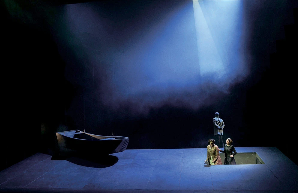 《崔斯坦與伊索德》（Tristan and Isolde），2014年首演於德國基爾歌劇院，原作：理查・華格納，導演：Daniel Karasek，舞台設計：塩田千春；Photo: Olaf Struck-圖片