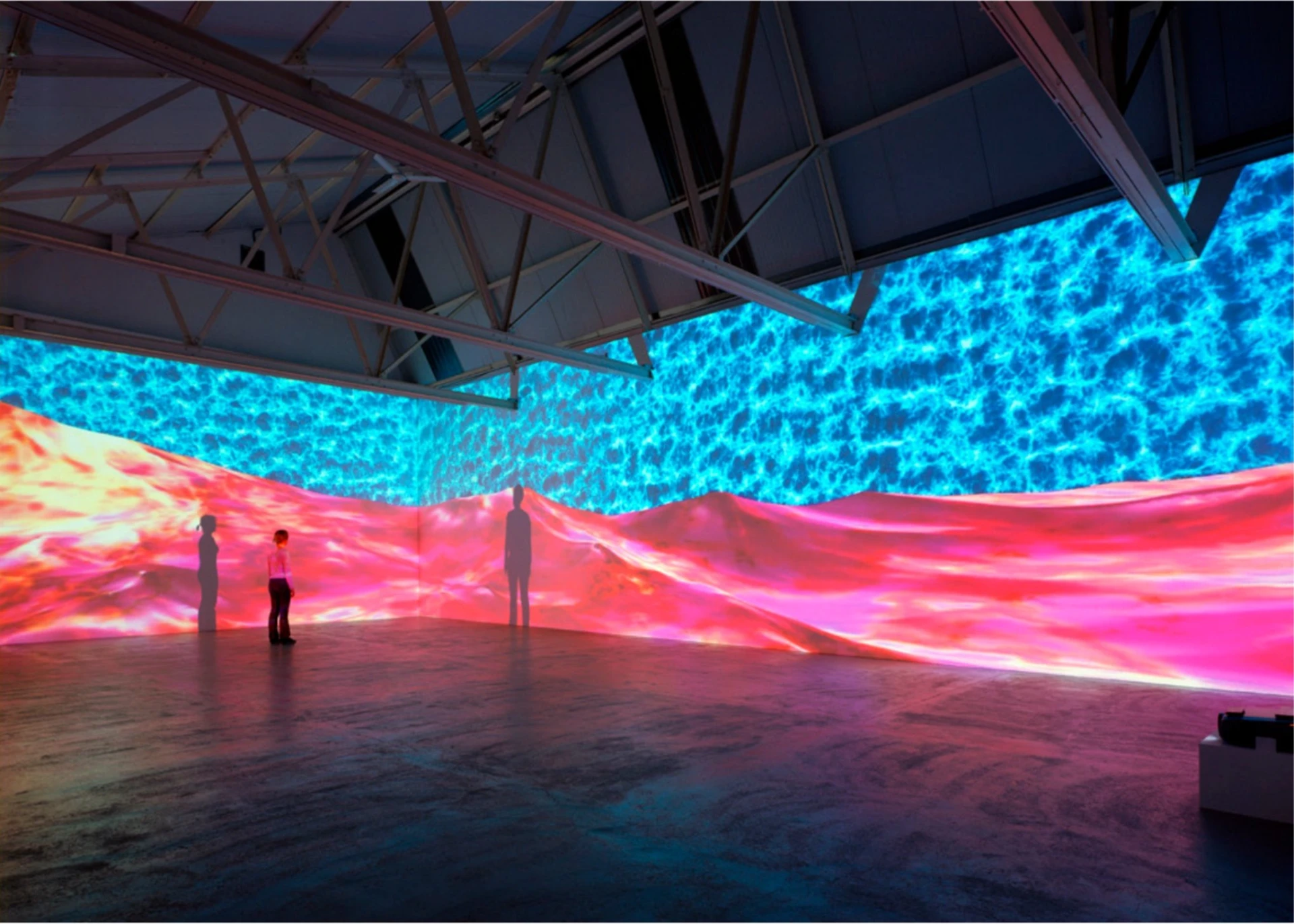 《Simultaneous Distance》在台北雙年展展出的共有三個版次一個AP，展出時藝術家重新命名為《波長》Wavelengths, 2002）；Sarah Christianson攝影，Jim Campbell提供-圖片