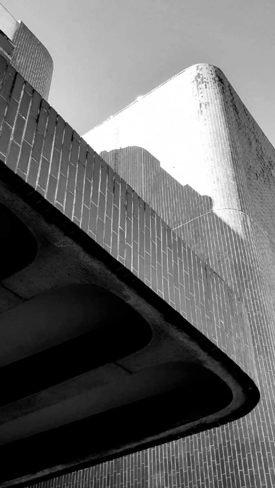 中央研究院生物化學研究所（設於台大），1974，雨庇與一側弧形塔樓，徐明松攝-圖片