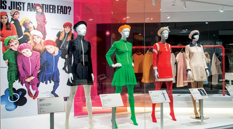 瑪莉官，平織洋裝系列，1967年。北美館展場一景，圖片來源：©臺北市立美術館-圖片