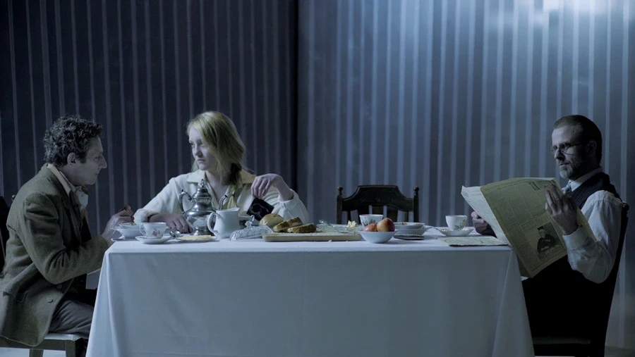 琵拉• 瑪塔－杜邦（Pilar Mata Dupont），《魔山》（Zauberberg），2016，單頻道高畫質錄像、彩色、有聲，22’ 04”，摩爾當代藝廊（Moore Contemporary）與藝術家收藏-圖片