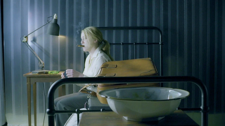 琵拉• 瑪塔－杜邦（Pilar Mata Dupont），《魔山》（Zauberberg），2016，單頻道高畫質錄像、彩色、有聲，22’ 04”，摩爾當代藝廊（Moore Contemporary）與藝術家收藏-圖片