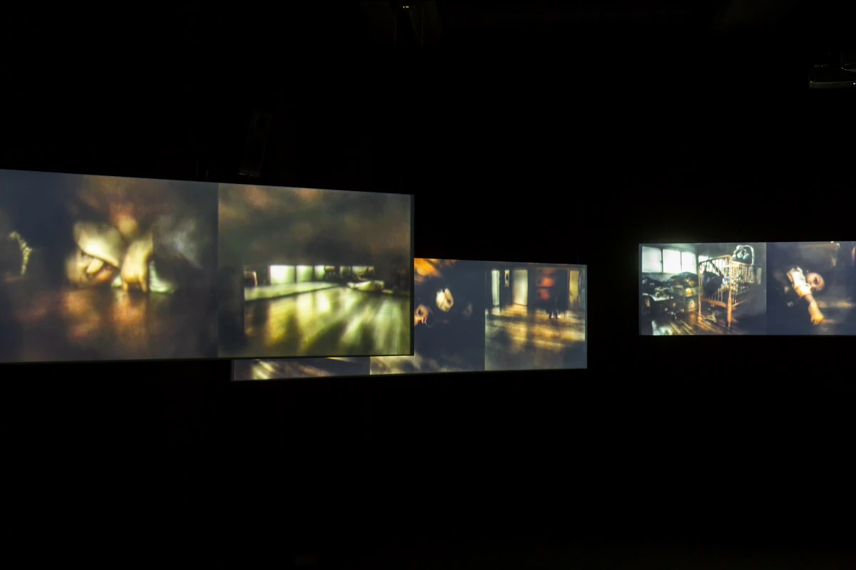 曾御欽，《熱黑》，2008，七頻道錄像裝置，4'33-圖片