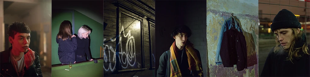 圖由左至右為托比亞斯．茲耶羅尼 （Tobias Zielony），《黃金（里加）》：〈加百列〉、〈維爾圖維〉、〈伍德〉、〈丹尼爾斯〉、〈傑克茲〉、〈克里克西斯〉（<i>Golden in Riga: Gabriel, Virtuve, Wood, Daniels, Jackets, Kriksis</i>），2018，噴墨印刷，每幅 69×46公分，藝術家及 KOW Berlin 版權所有。-圖片