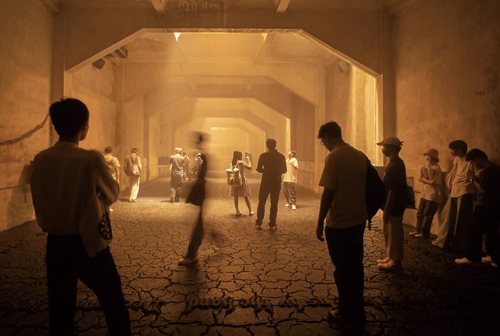 「懷想合一」（<i>Nostalgia for Unity</i>），曼谷藝廊；KETSIREE WONGWAN攝影。-圖片