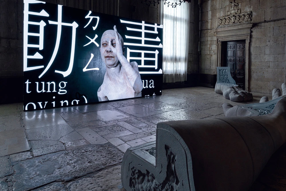 「鬱卒的平面：李亦凡」展覽現場。林冠名攝影；圖片來源：臺北市立美術館提供-圖片